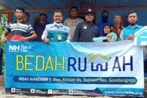 Bedah Rumah Mbah Wakiyem