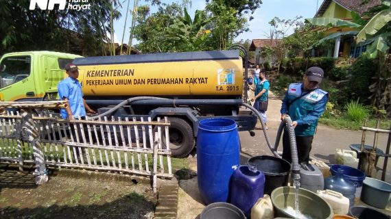 Pipa Air Rusak Akibat Tanah Longsor, NH Zakatkita Bantu Air Bersih Warga Tulungagung