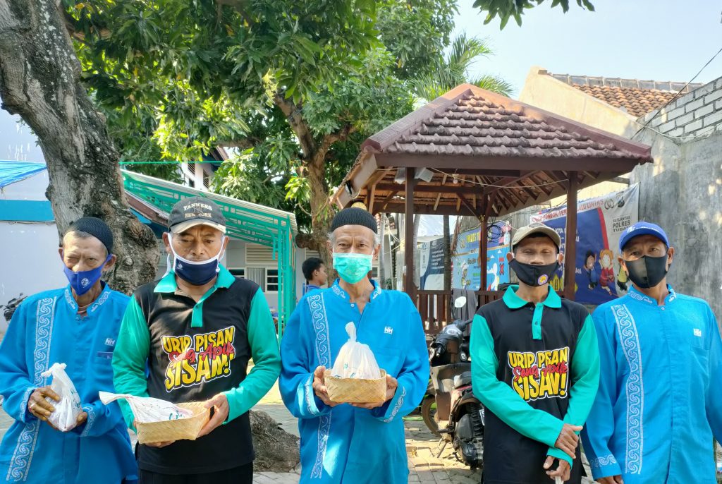 Penyerahan Qurban Salur Nurul Hayat Tuban