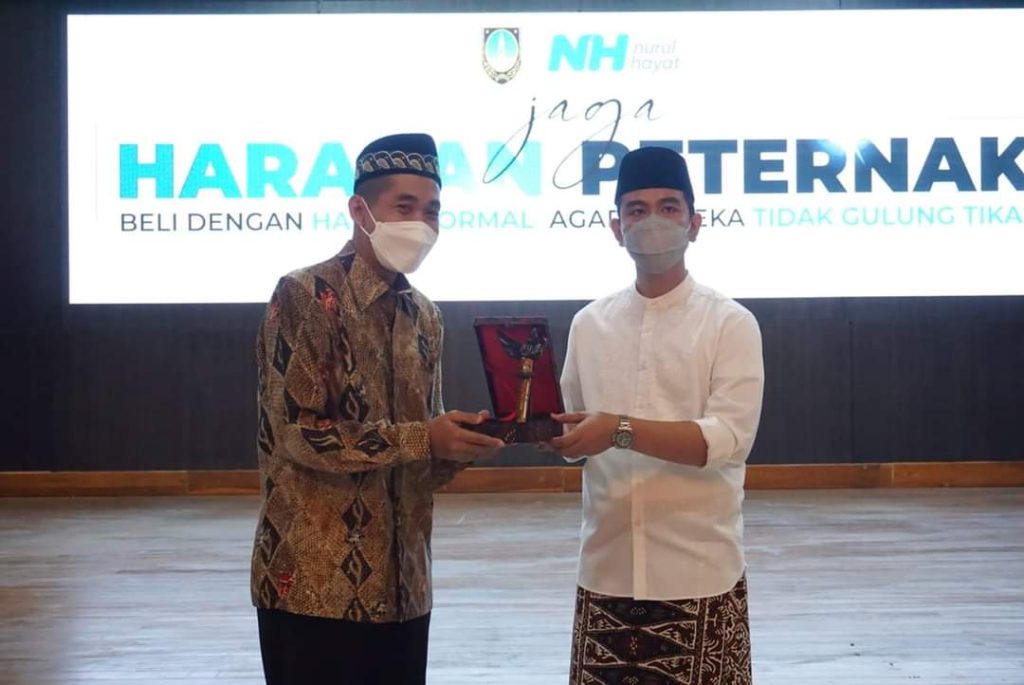 Dalam rangka hari santri, NH Salurkan 6 Ton Telur