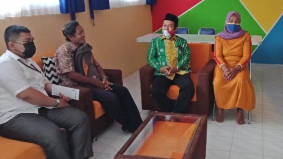 NH Yogyakarta Bantu Biaya Pendidikan Badriyah Diana