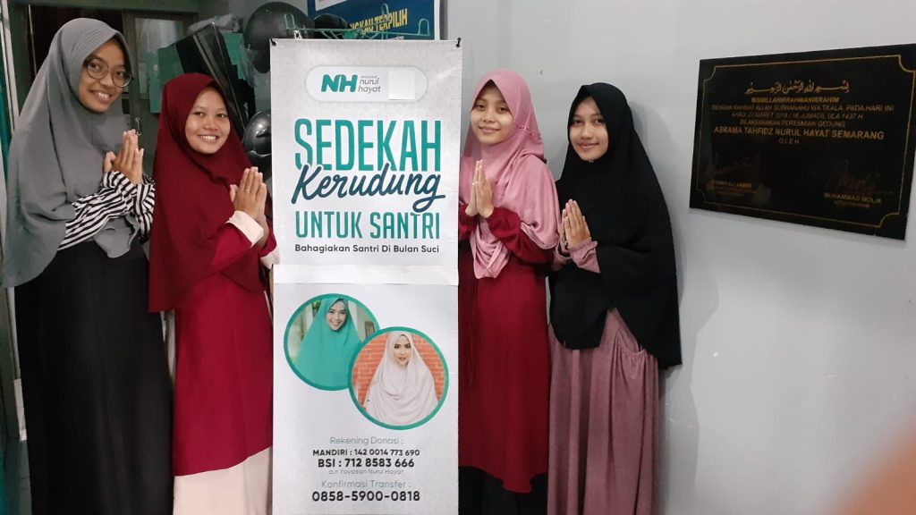 Kerudung untuk Santri Penghafal Quran