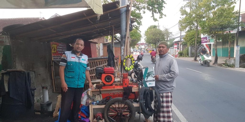 Bantuan Peralatan Tambal Ban untuk Pak Takim