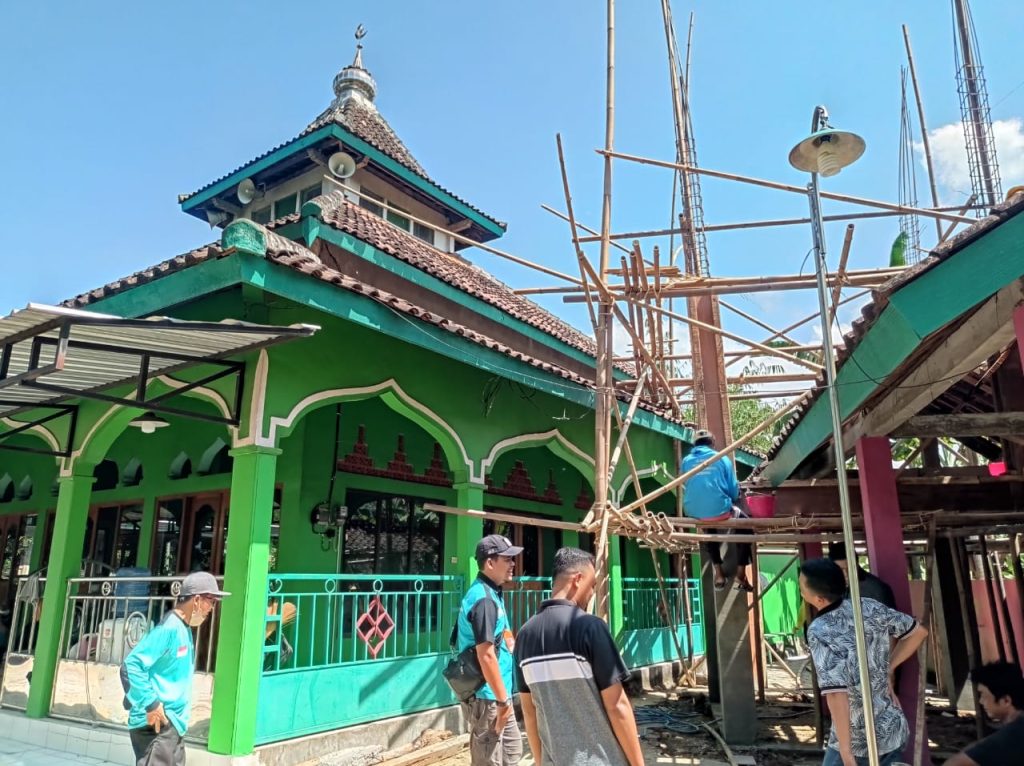 Air Bersih untuk Masjid Baitul Makmur