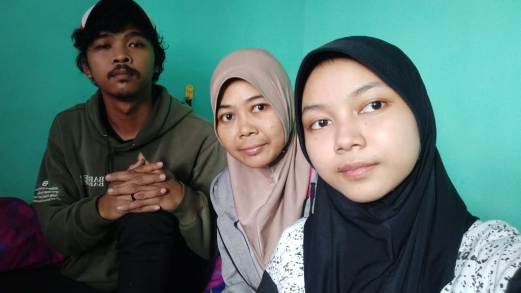 Bantu Bu Dyah Sembuh dari Kanker Serviks