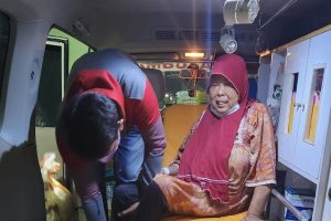 Bantu Biaya Berobat Ibu Sri Sukarni