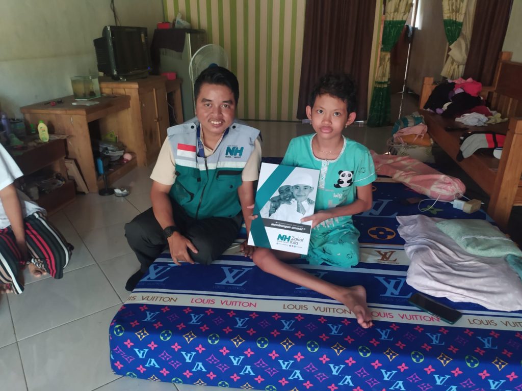 Bantu Octa Sembuh dari Kanker Tulang