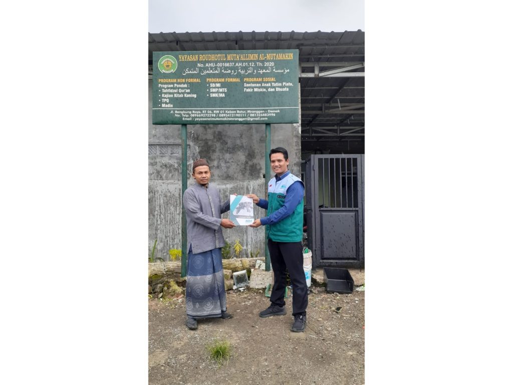 Sedekah Jariyah Masjid Ponpes Al-Mutamakin