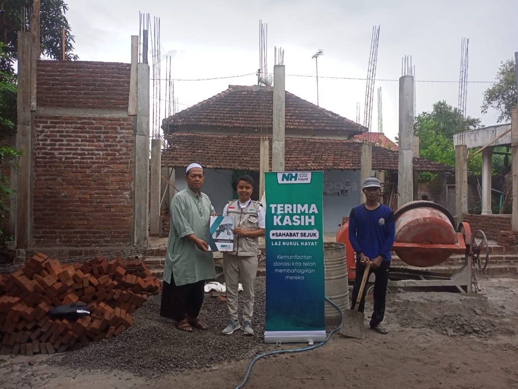 Sedekah Jariyah Renovasi Musholla Ash-Shirat