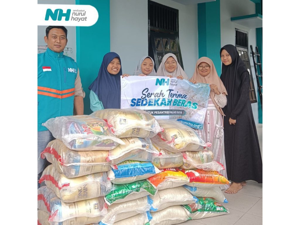 Beras untuk Pesantren di Malang