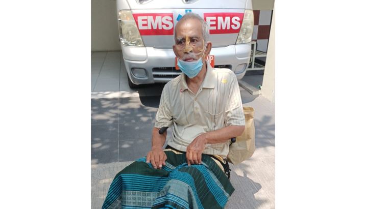 Bantu Pengobatan Pak Hayata