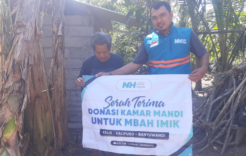Bantu Mbah Imik Miliki MCK Sendiri