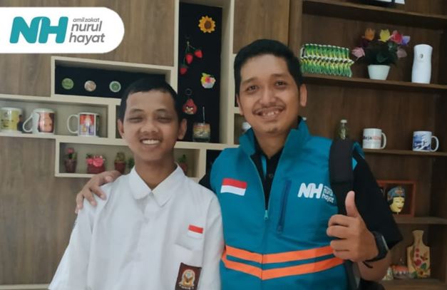 Seragam untuk Siswa Dhuafa