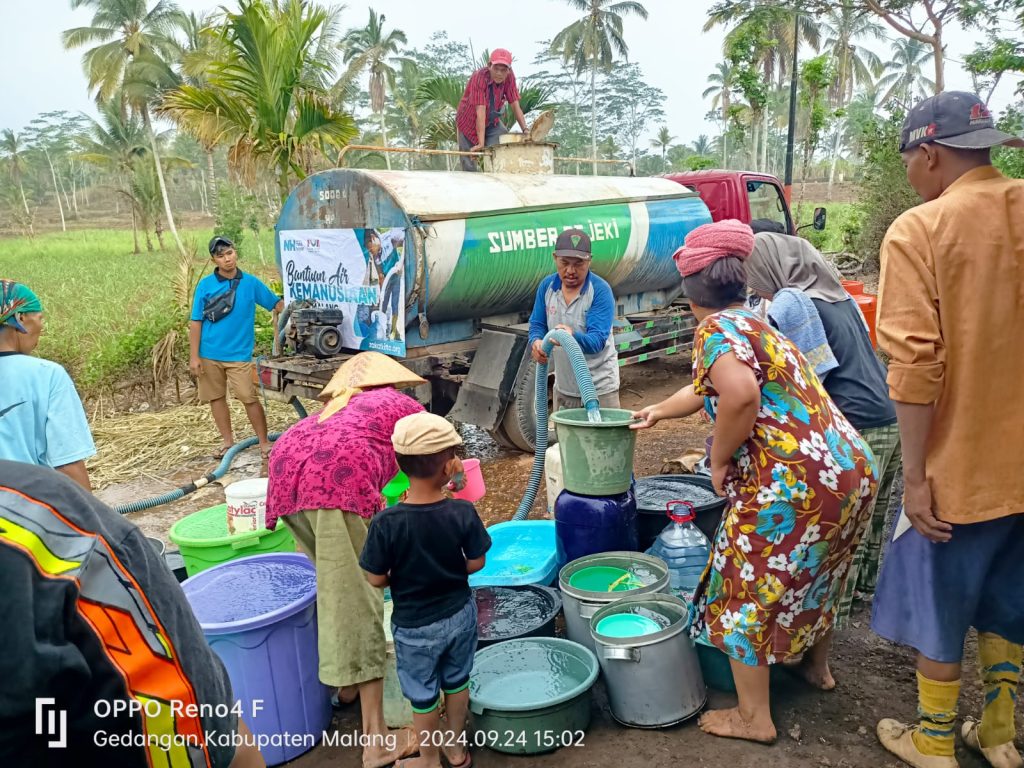 Bantuan Air Bersih untuk Warga Malang Raya
