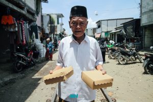 Kamis Berkah untuk Warga Ambengan Surabaya