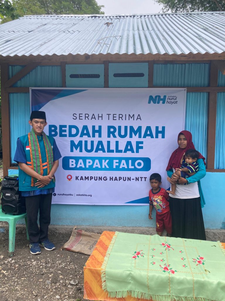 Serah Terima Program Bedah Rumah Muallaf NTT