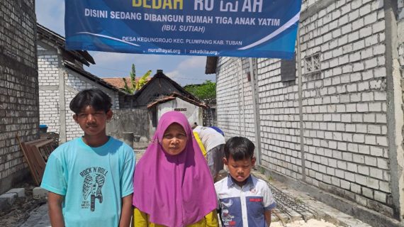 Rumah untuk Ibu Sutiah dan 3 Anak Yatim Mulai Dibangun
