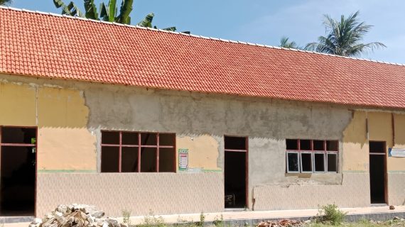 Sekolah Ambruk di Sapeken Kini Berdiri Kembali
